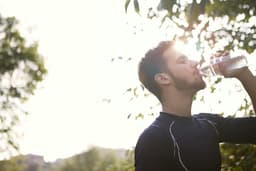 Hemligheten bakom optimal hydrering vid träning
